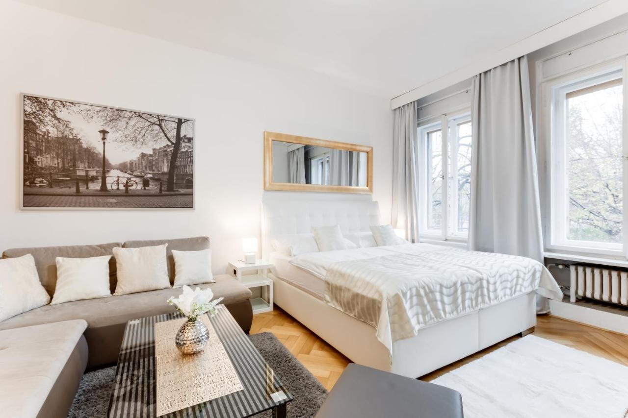 Exclusive Riverside Apartment In The Heart Of Praga Exterior foto