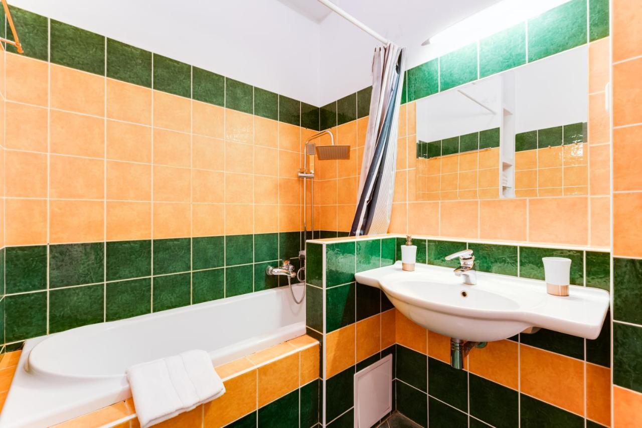 Exclusive Riverside Apartment In The Heart Of Praga Exterior foto
